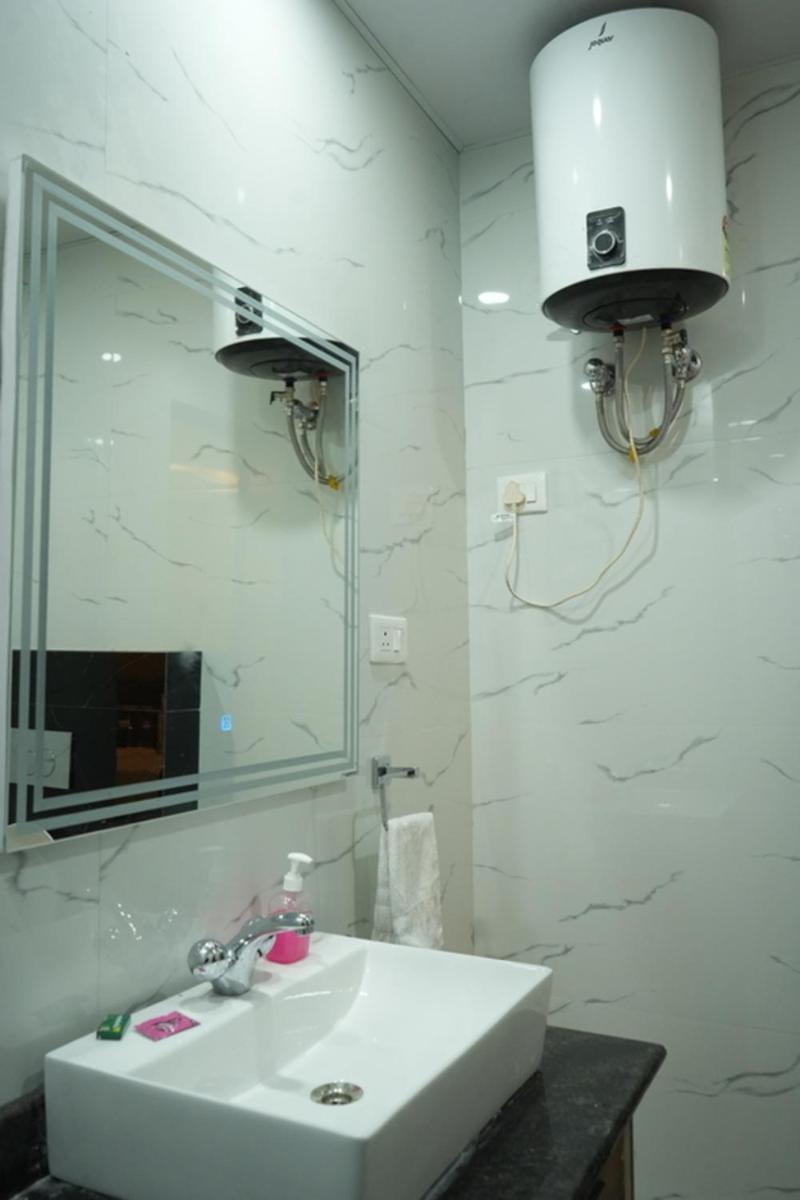 לקנאו Hotel Golden Palace מראה חיצוני תמונה