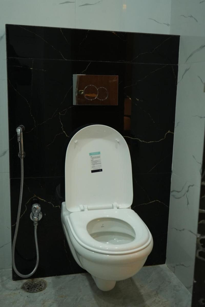 לקנאו Hotel Golden Palace מראה חיצוני תמונה