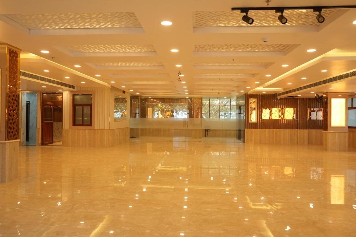 לקנאו Hotel Golden Palace מראה חיצוני תמונה